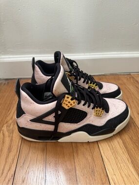 Womens Air Jordan 4 Retro Sixe 9.5 Pink & Black